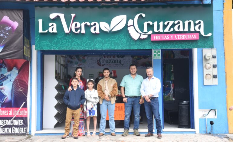  Inauguran sucursal de La Veracruzana